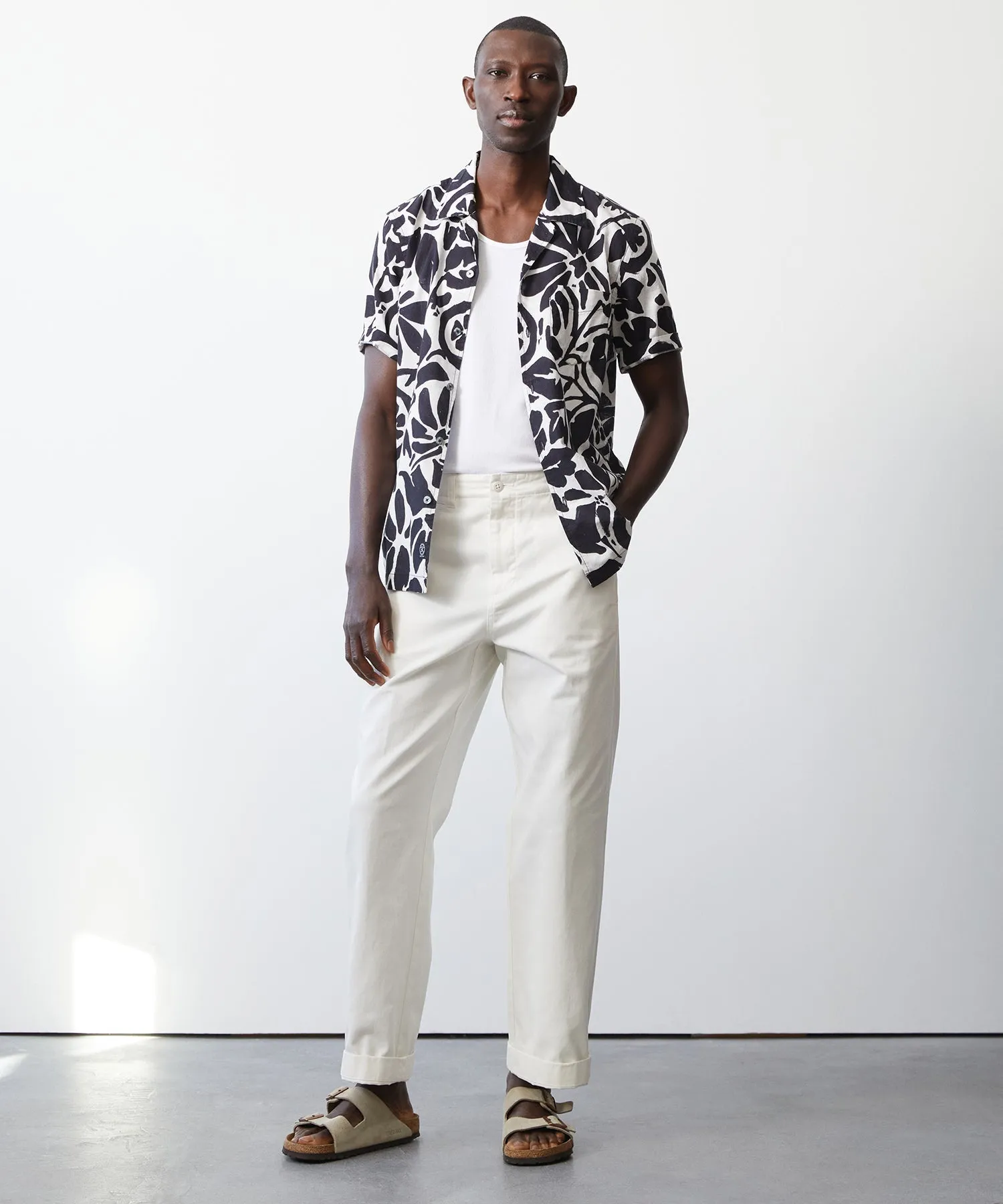 Abstract Floral Short Sleeve Camp Collar Shirt in Black White