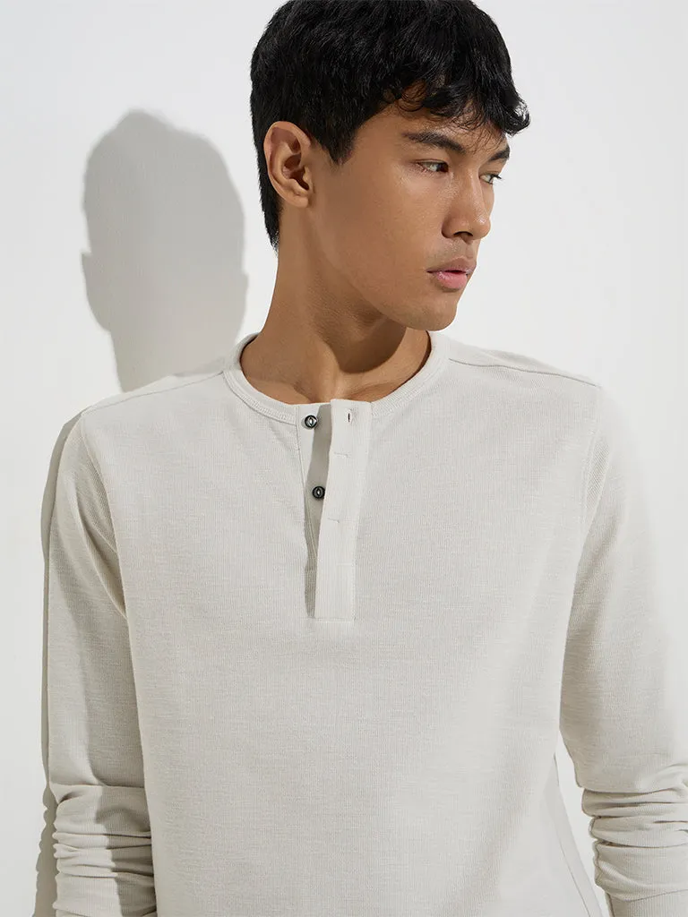 ETA Off-White Relaxed-Fit Henley Cotton T-Shirt