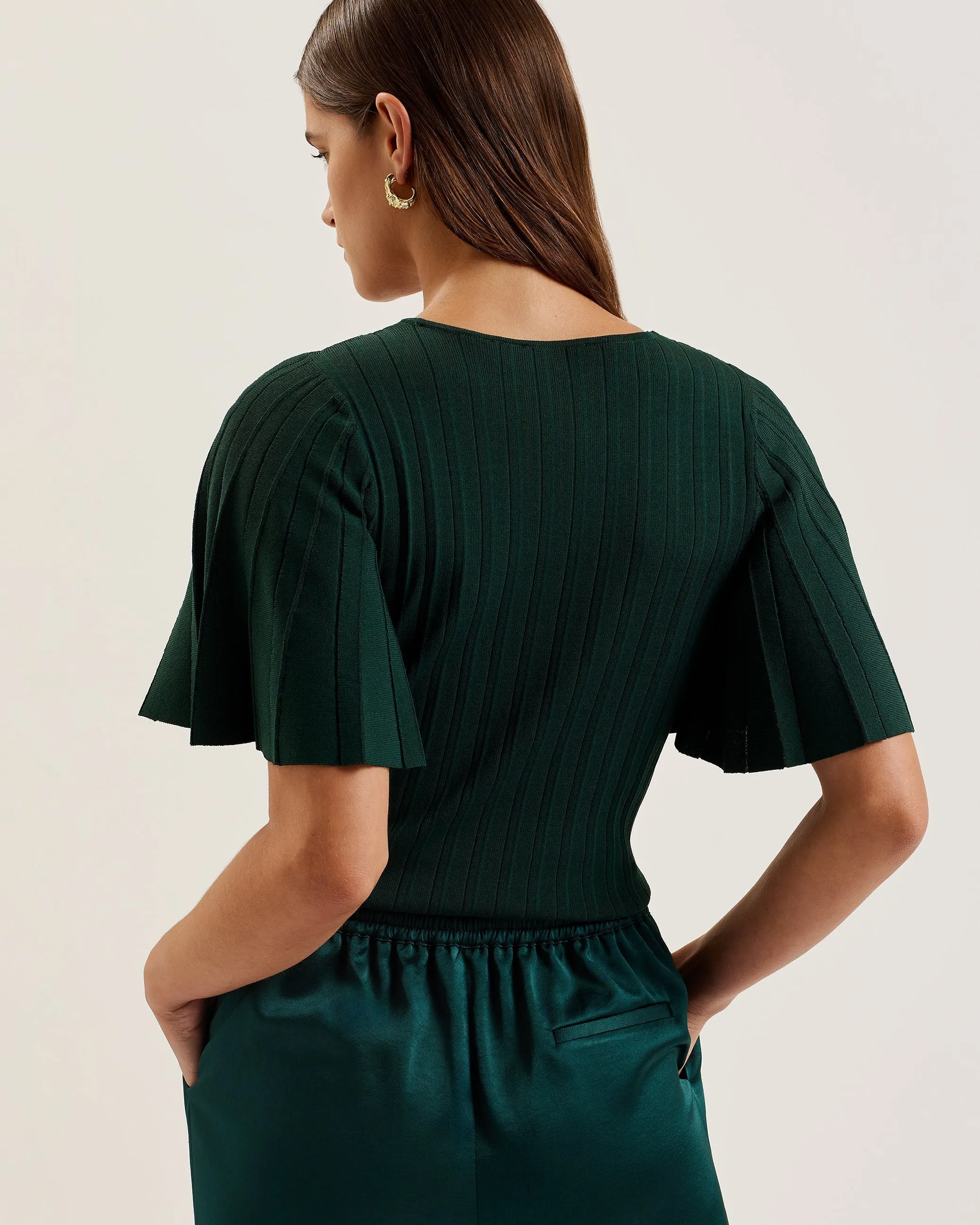 Iivanna Crew Neck Fluted Sleeve Knit Top Dk-Green