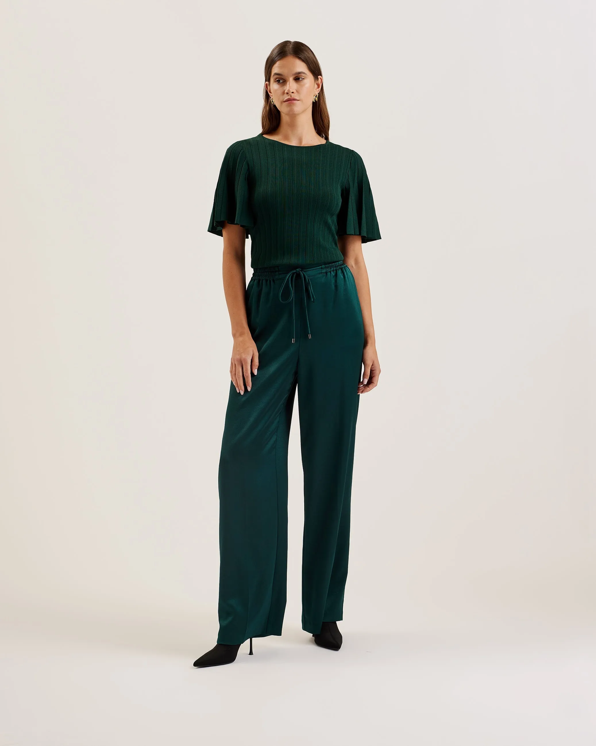 Iivanna Crew Neck Fluted Sleeve Knit Top Dk-Green