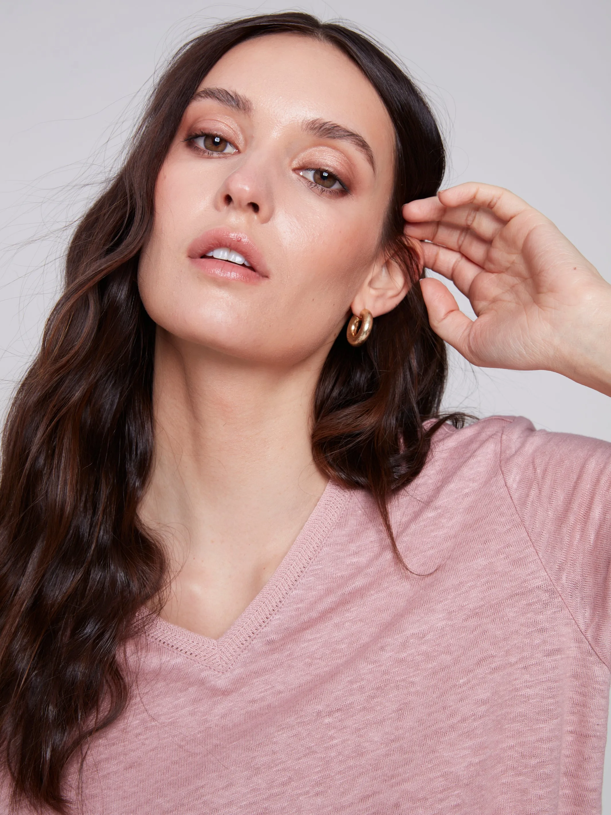 Linen V-Neck T-Shirt