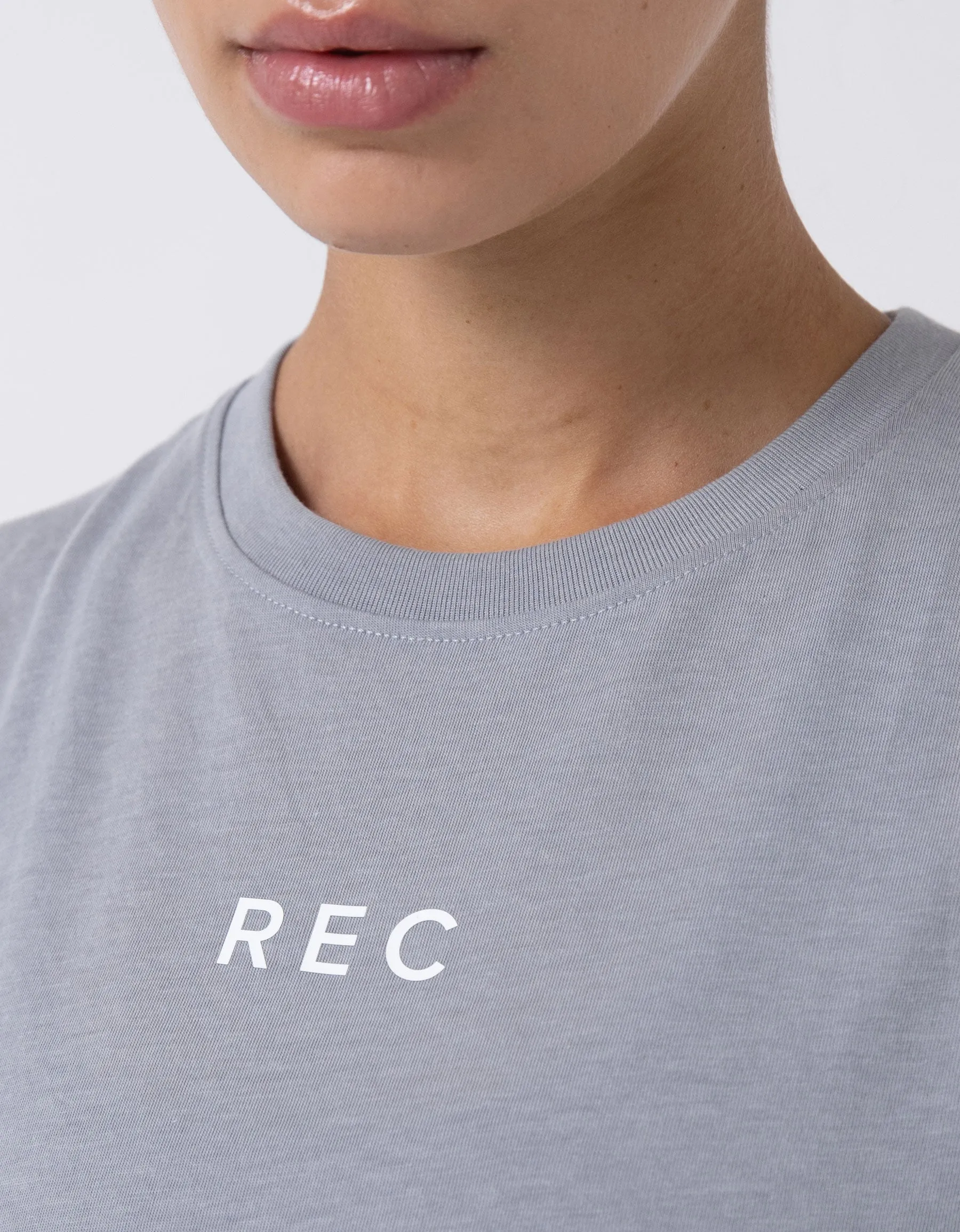 Oxy DBL Crop Tee Cement