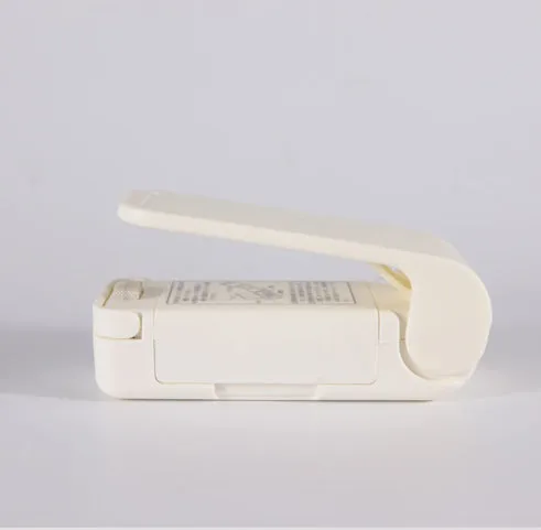 Ramadan Portable Mini Sealing Machine Food Plastic Bag Plastic Sealing Machine Household Small Hand Pressure Heat Sealing Machine Sealing Machine